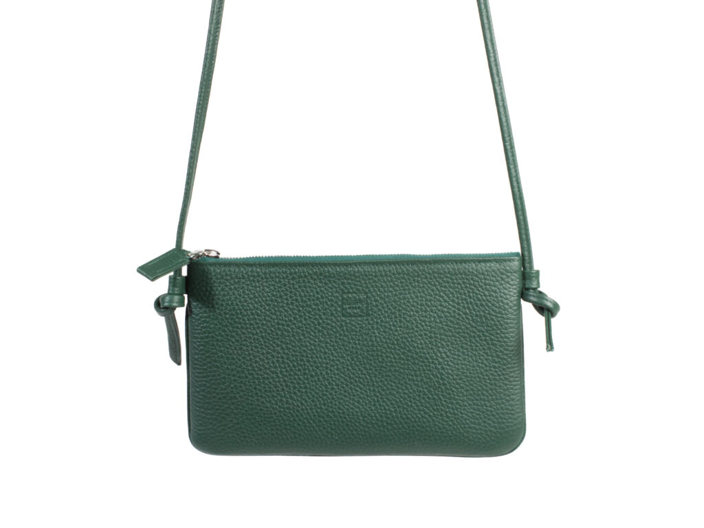 Flach mit Schnurhenkel